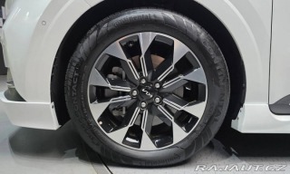 Kia Carnival HI LIMOUSINE CONVERSION 2023