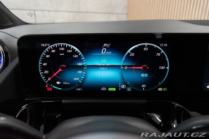 Mercedes-Benz EQA 250 EDITION 1*SoH 97%*TAŽ 2021