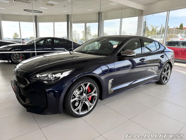 Kia Stinger 3,3TGDI V6*4WD*HUD*360kam 2018