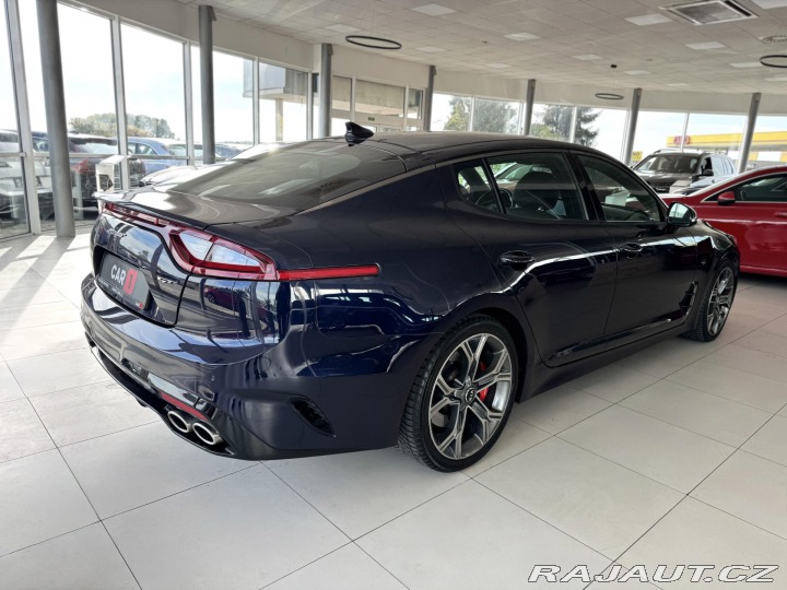 Kia Stinger 3,3TGDI V6*4WD*HUD*360kam 2018