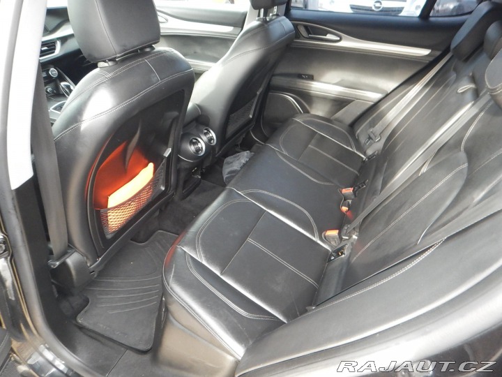 Alfa Romeo Stelvio 2.2 JTD Q4 AUTOMAT 2017
