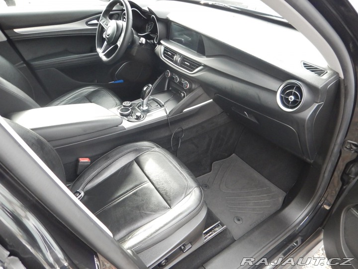 Alfa Romeo Stelvio 2.2 JTD Q4 AUTOMAT 2017