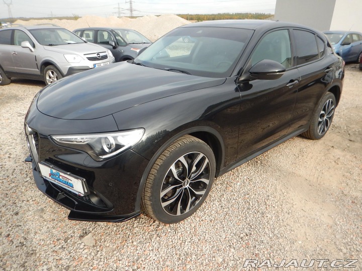 Alfa Romeo Stelvio 2.2 JTD Q4 AUTOMAT 2017