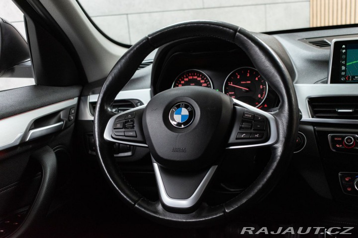 BMW X1 xDrive20d Sport Line*HEAD 2017