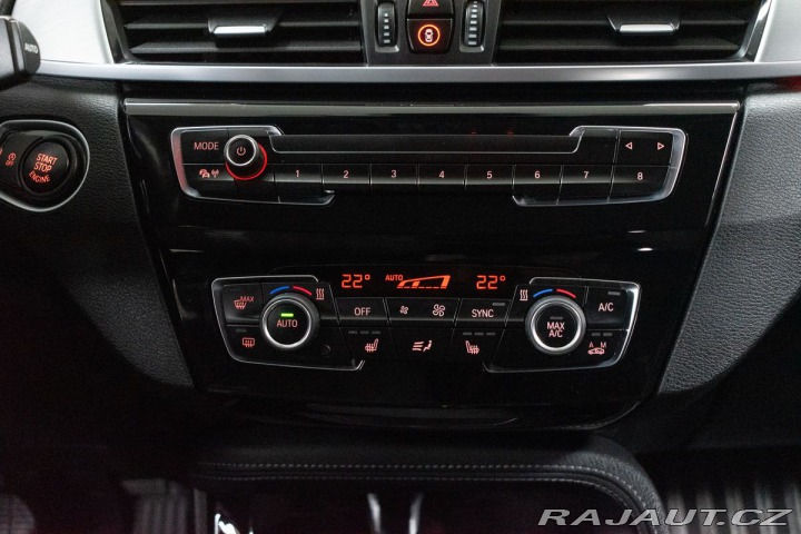 BMW X1 xDrive20d Sport Line*HEAD 2017