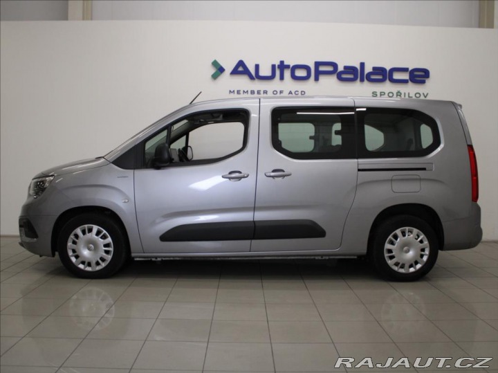 Opel Combo 1,2 Turbo 81kW LONG 7-mís 2021