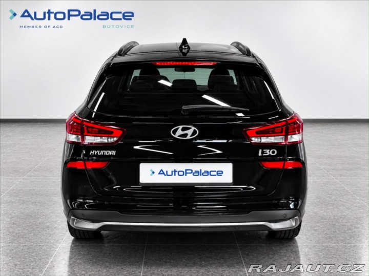 Hyundai i30 1,5 STYLE - NOVÝ VŮZ 2025