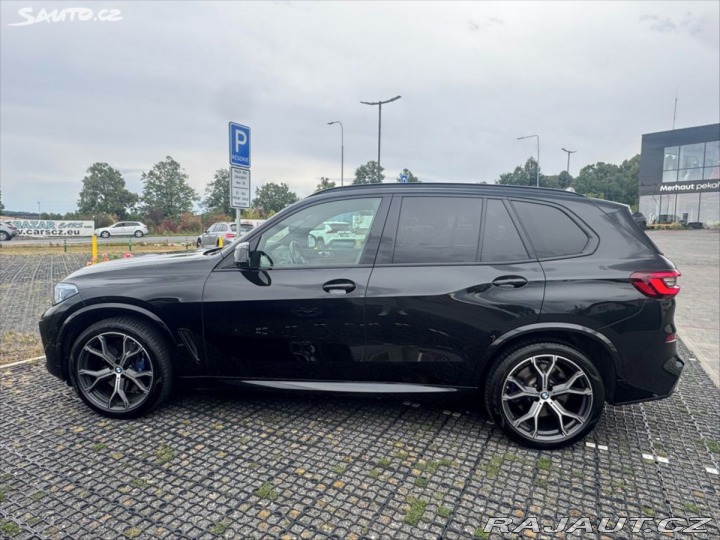 BMW X5 3,0 xDrive40d,vzduch,7m 2021