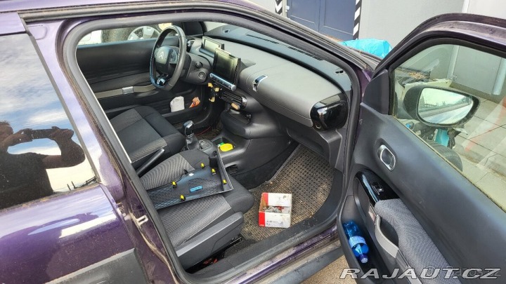 Citroën C4 Cactus 1,2 benzín 2015