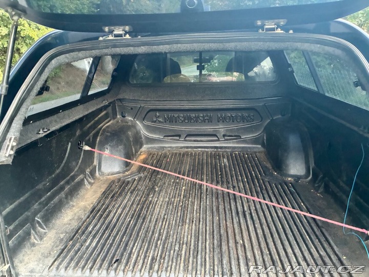 Mitsubishi L200 2,5   DI-D 131 kW (2014) 2014
