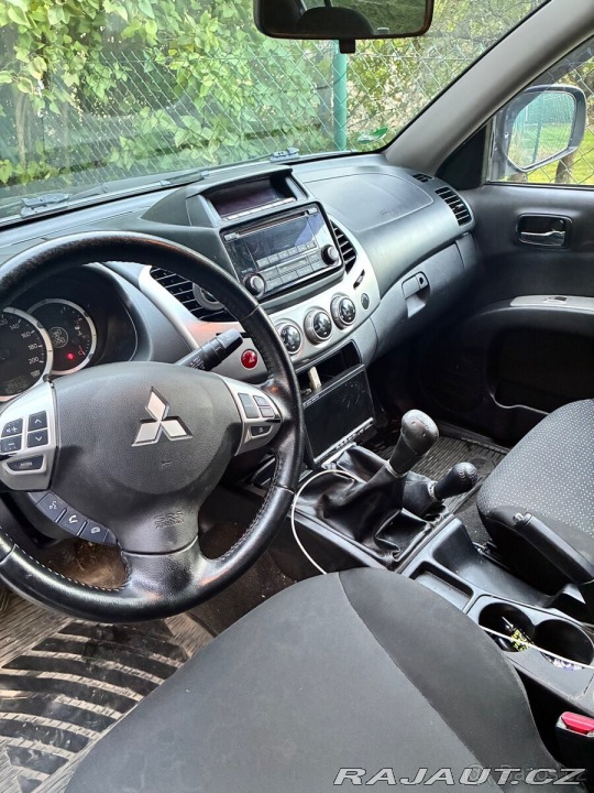 Mitsubishi L200 2,5   DI-D 131 kW (2014) 2014