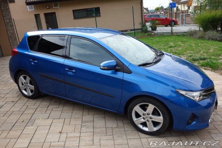 Toyota Auris 1,6 i 97 kW, 2013, 58 5 2013