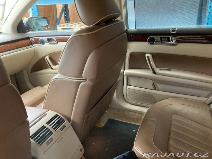 Volkswagen Phaeton 3,0   Individual TDI 176K 2011