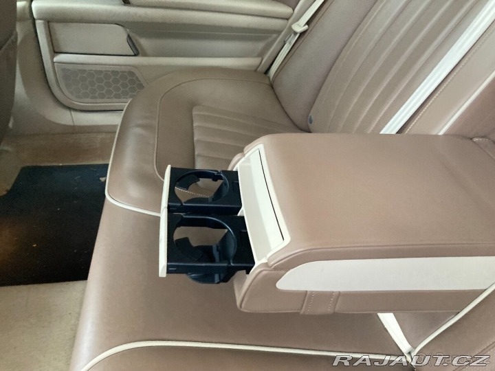 Volkswagen Phaeton 3,0   Individual TDI 176K 2011