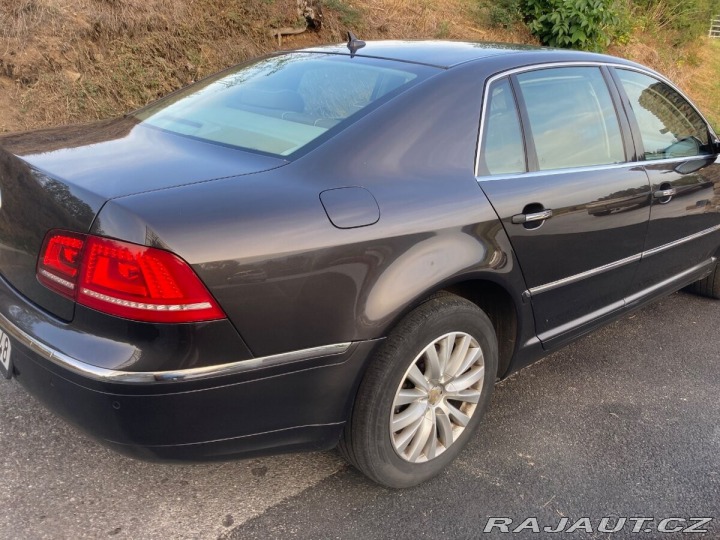 Volkswagen Phaeton 3,0   Individual TDI 176K 2011