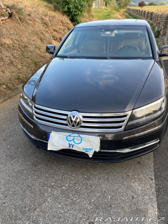Volkswagen Phaeton 3,0   Individual TDI 176K 2011