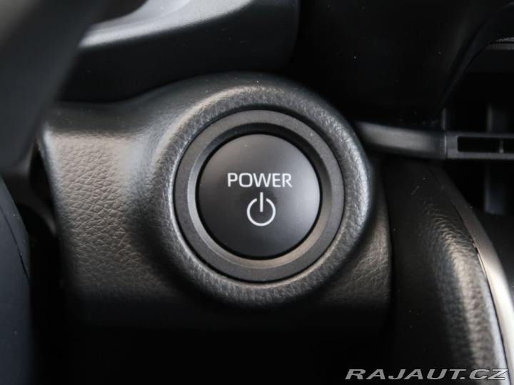 Toyota C-HR 1.8Hybrid,Comfort,CZ,1Maj 2025