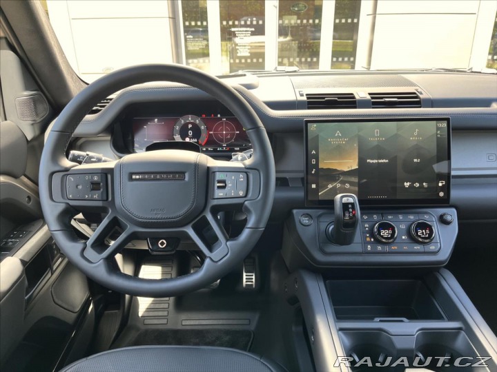 Land Rover Defender 4,4 110 OCTA P635 V8 AWD 2026