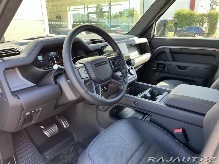 Land Rover Defender 4,4 110 OCTA P635 V8 AWD 2026