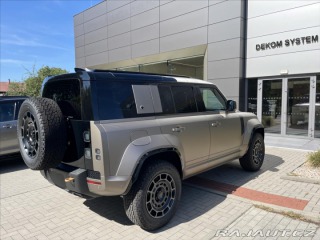 Land Rover Defender 4,4 110 OCTA P635 V8 AWD 2026