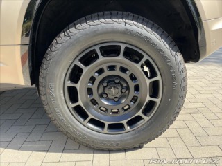 Land Rover Defender 4,4 110 OCTA P635 V8 AWD 2026