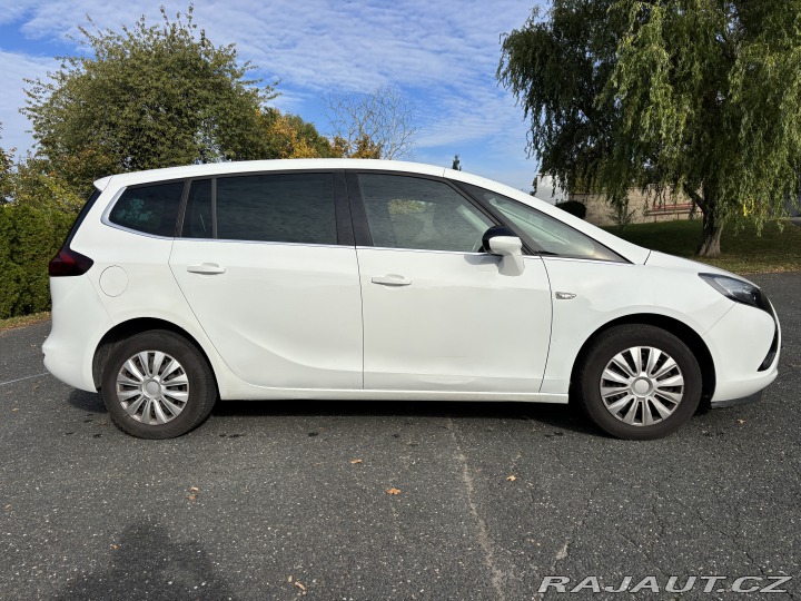 Opel Zafira Serviska ČR P. senzory 2016