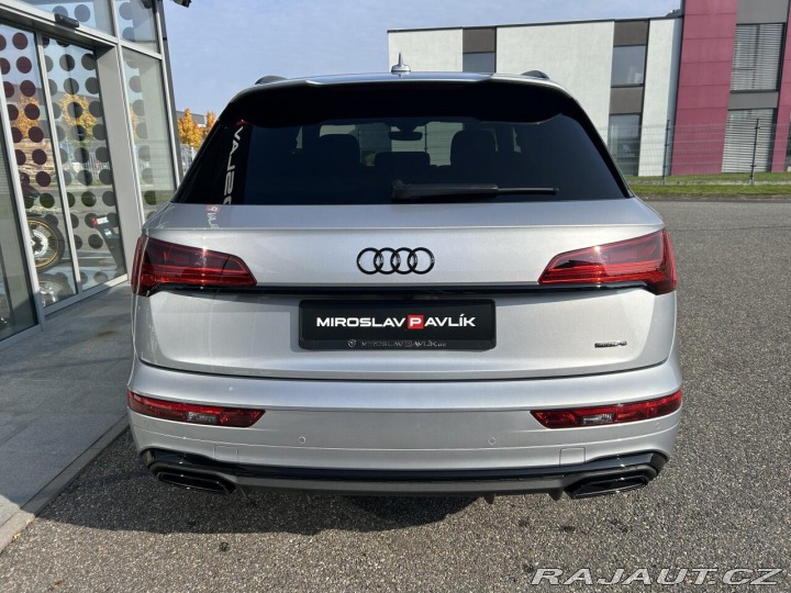 Audi Q5 S line 40 TDI quattro ZÁR 2022