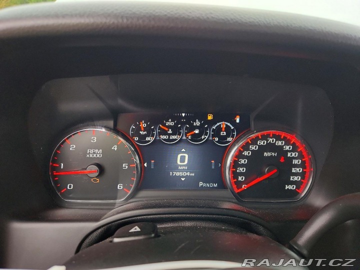 Chevrolet Ostatní modely GMC YUKON DENALI 4WD 2015