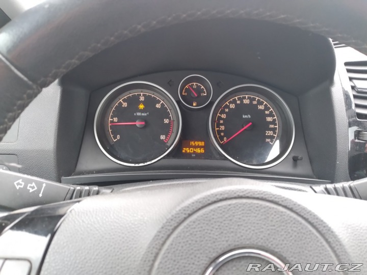 Opel Zafira 1.7 CDTI 7 MÍST KLIMA 2011