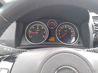 Opel Zafira 1.7 CDTI 7 MÍST KLIMA 2011
