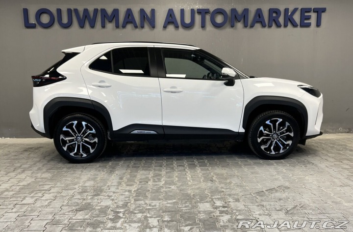 Toyota Yaris Cross 1,5 Hybrid AT Style 2026