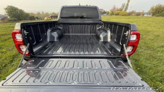 Toyota Hilux AT INVINCIBLE 2026