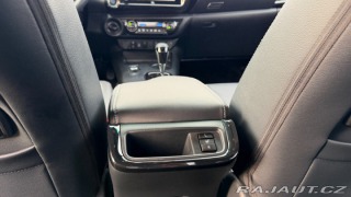 Toyota Hilux AT INVINCIBLE 2026