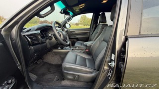 Toyota Hilux AT INVINCIBLE 2026