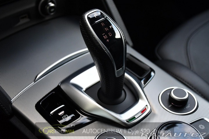 Alfa Romeo Stelvio 2,2D 154kW VELOCE AT8-Q4 2025