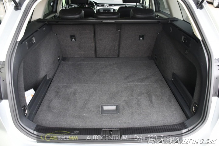 Volkswagen Passat 2,0TDi DSG NAVI 2xKOLA 2017