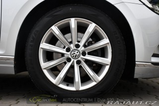 Volkswagen Passat 2,0TDi DSG NAVI 2xKOLA 2017