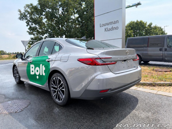 Toyota Camry 2.5 HEV Executive 1800