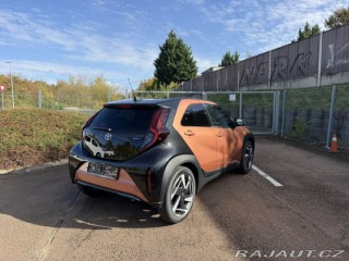 Toyota Aygo 1.5. Hybrid Executive - a 1800