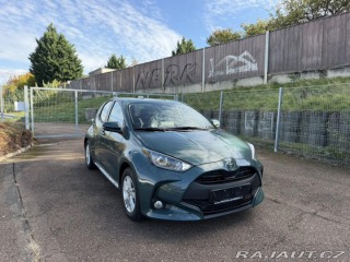 Toyota Yaris 1.5 HEV 116 LIMITED výbav 1800