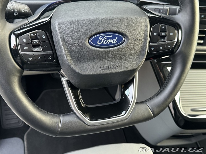 Ford Tourneo Custom 2,0 170PS L2 Titanium X 2026