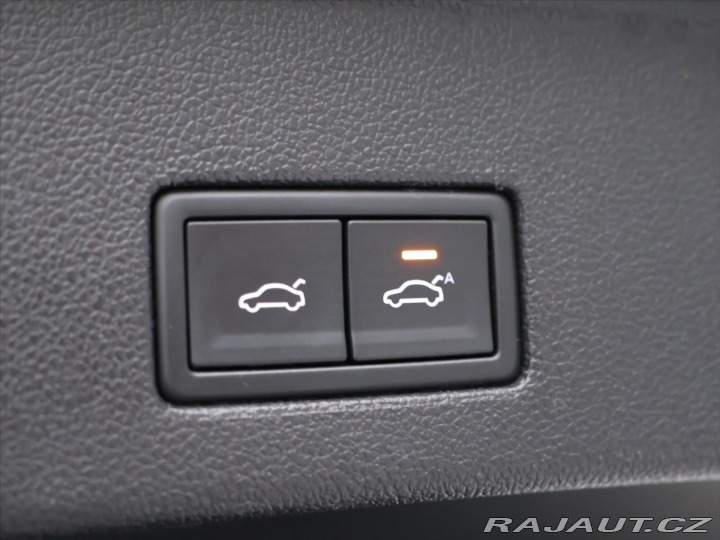 Volkswagen Touareg 3,0 TSI 250 kW 4x4 CZ R-l 2019