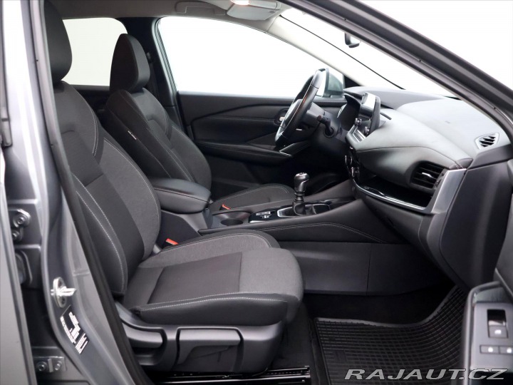 Nissan Qashqai 1,3 T-GDI N-Connecta CZ 2022