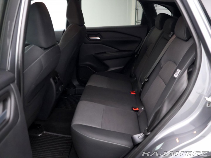 Nissan Qashqai 1,3 T-GDI N-Connecta CZ 2022