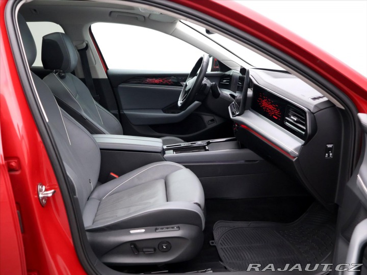 Volkswagen Passat 2,0 TDI 110kW DSG Eleganc 2024