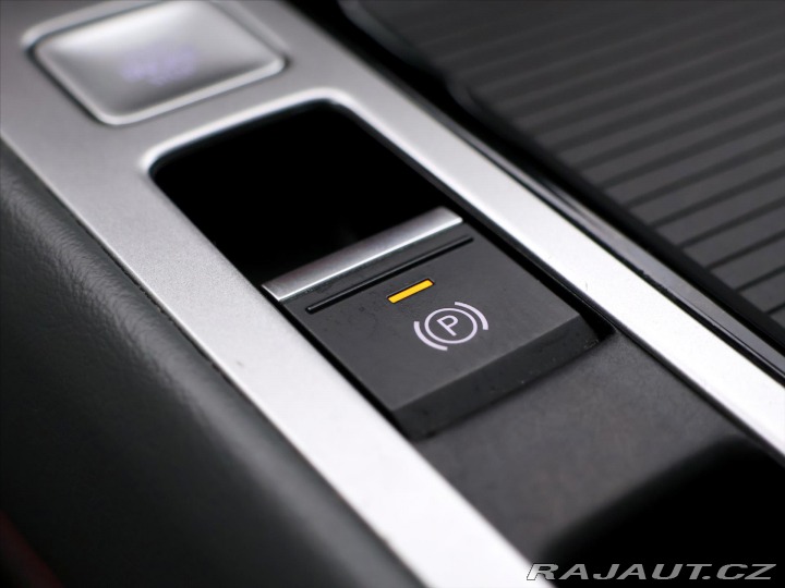 Volkswagen Passat 2,0 TDI 110kW DSG Eleganc 2024