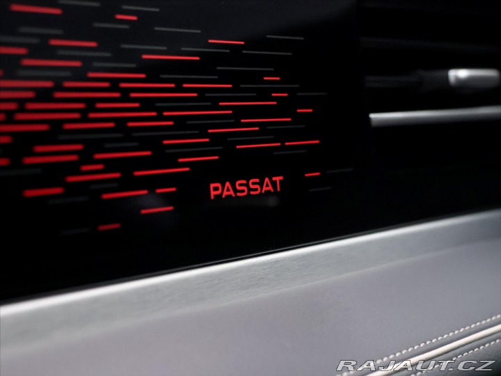 Volkswagen Passat 2,0 TDI 110kW DSG Eleganc 2024