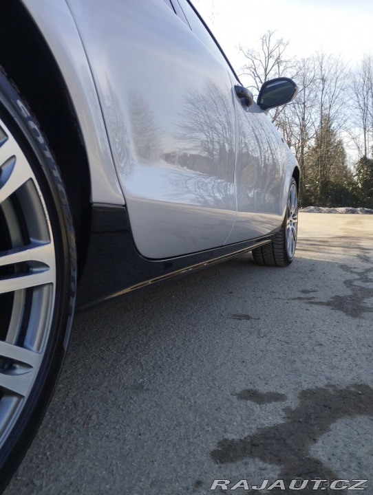 Audi A7 3,0 bitdi 230kw výbava 2012