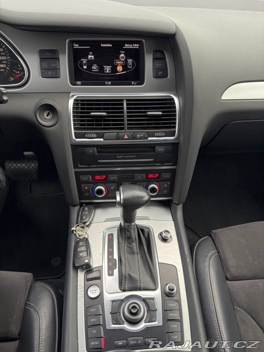 Audi Q7 3,0 TDI S-LINE 180 Kw F 2013