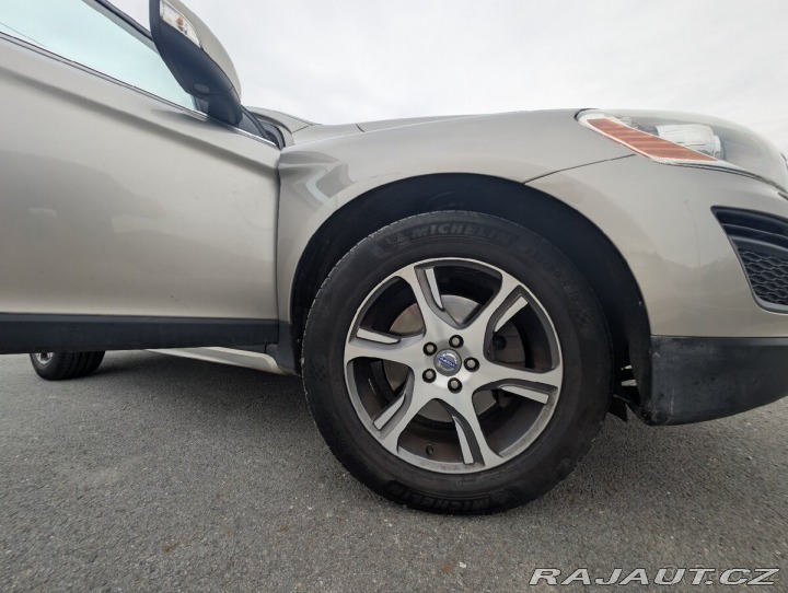 Volvo XC60  2012